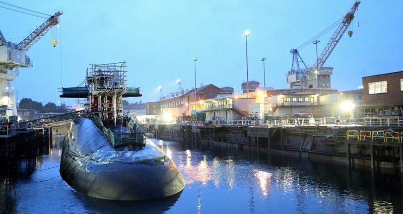 Атомная подводная лодки "Мичиган" на верфи в Пьюджет-Саунд
